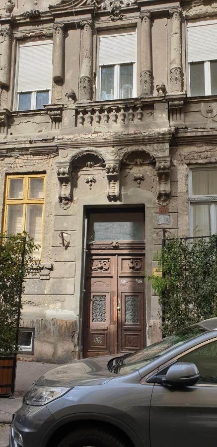 Old Buda Studio Apartment Budapeste Exterior foto